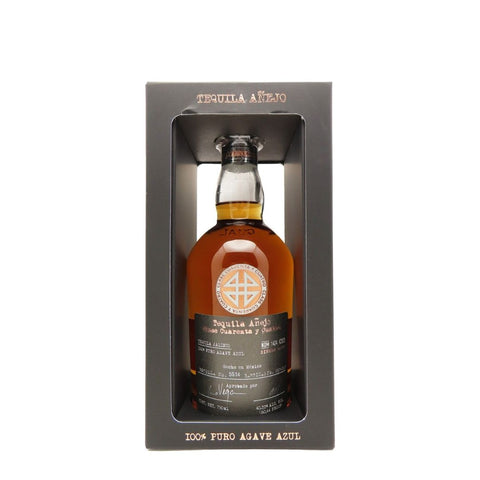 Clase Cuarenta y Cuatro Tequila Añejo 750mL