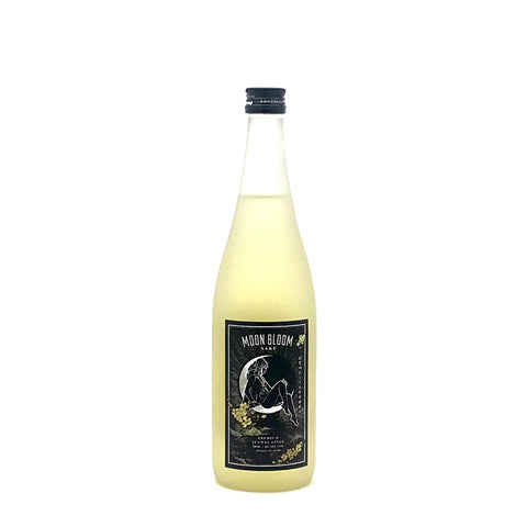 Moon Bloom Kunoichi Junmai Sake 720mL